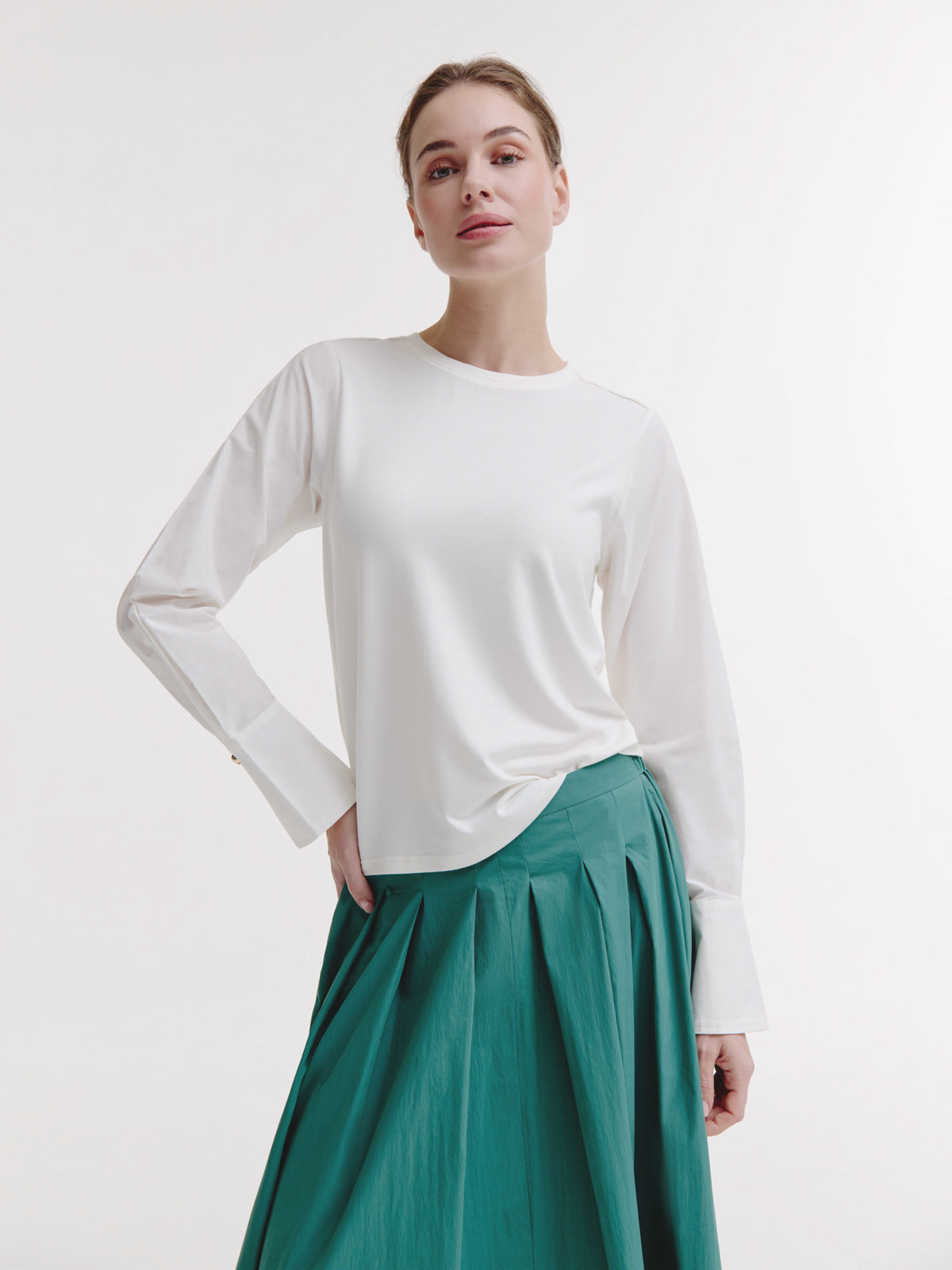 Lev top | White