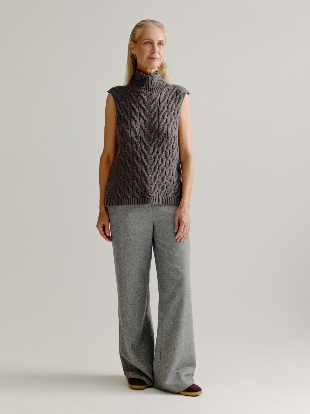 Lizzie spencer | Anthracite