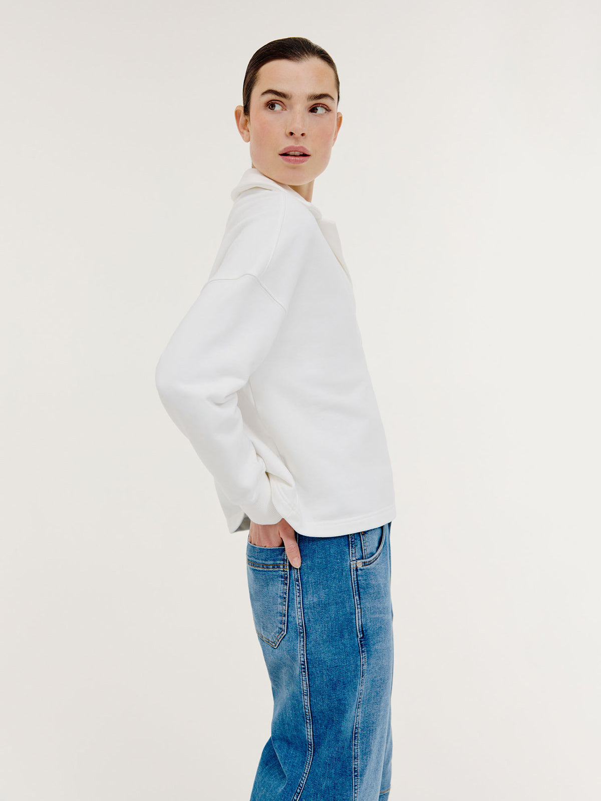 Bodi Sweater | White