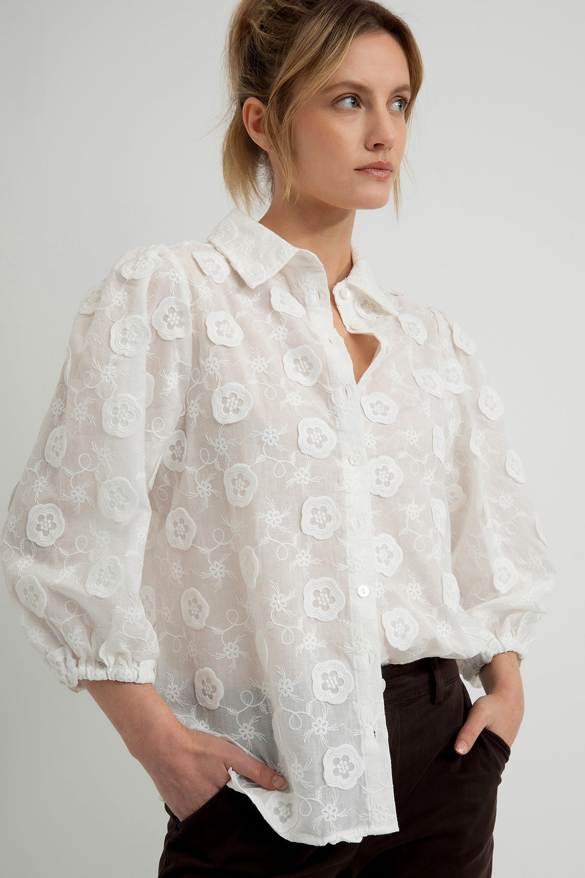 Cotton Embroidered Blouse Devan | White