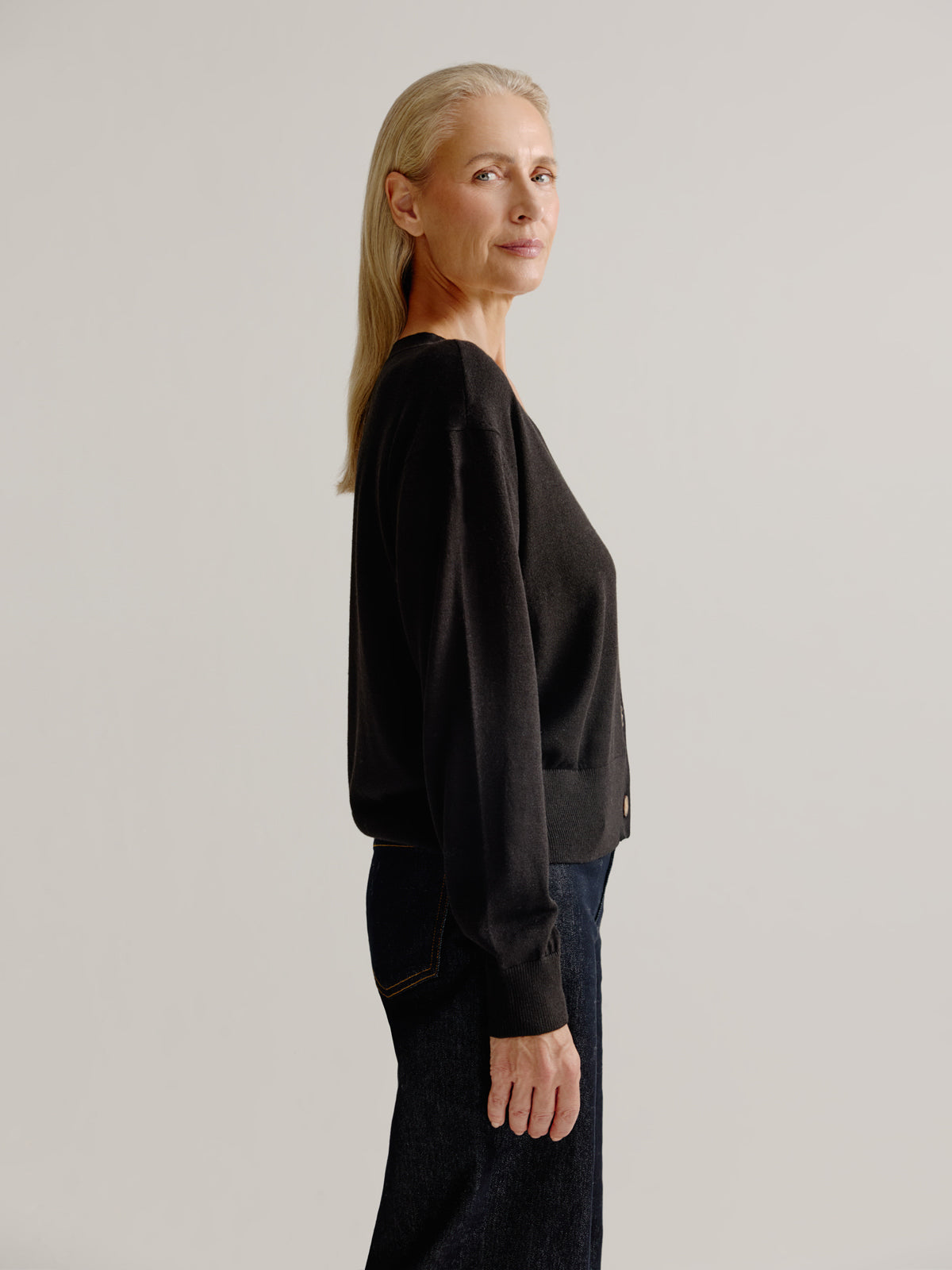 August cardigan | Black