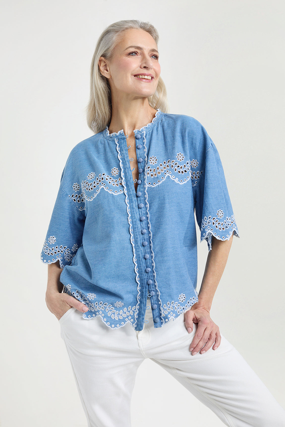 Judith blouse | Light Jeans