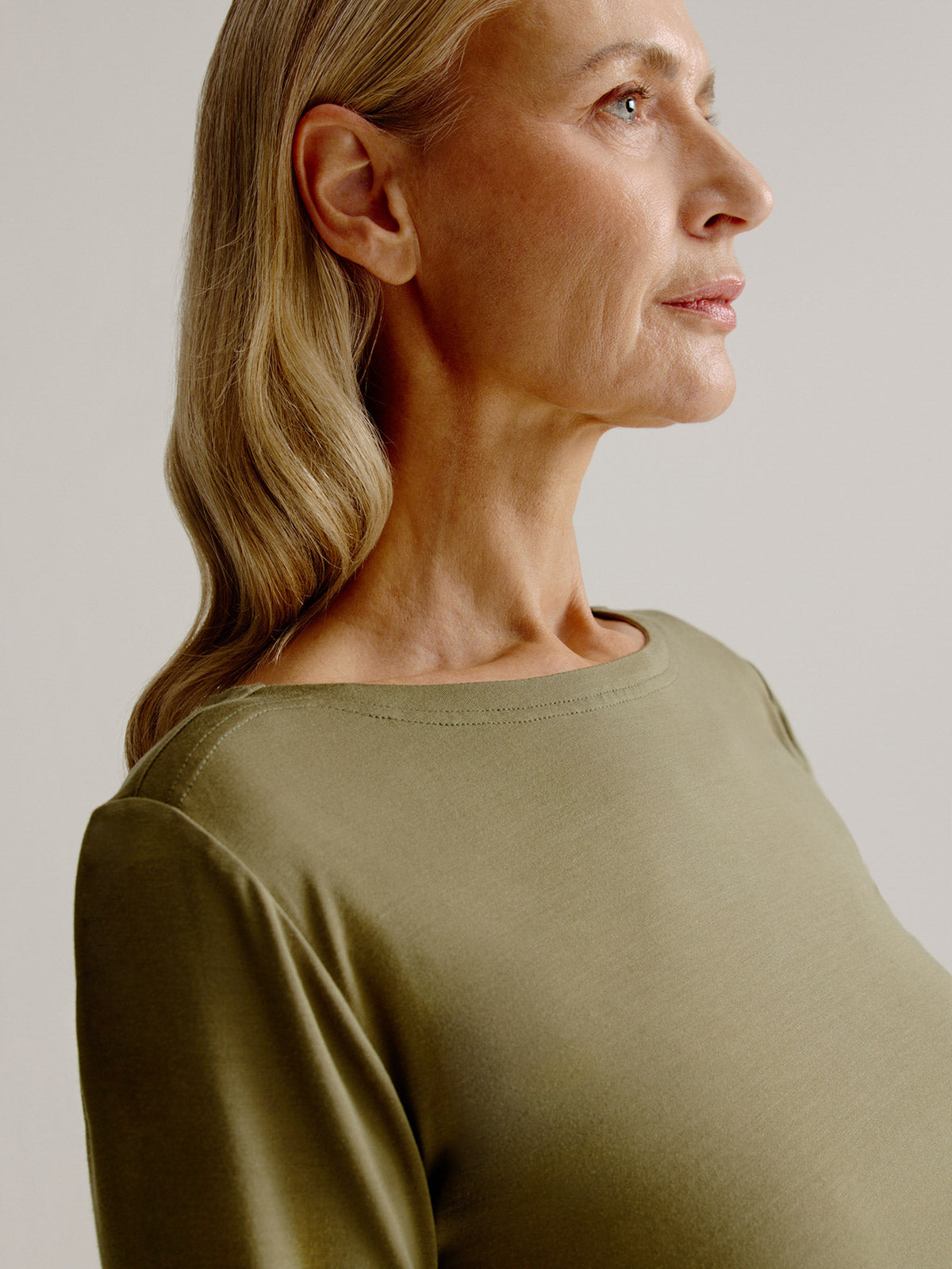 Aline t-shirt solid | Moss Green
