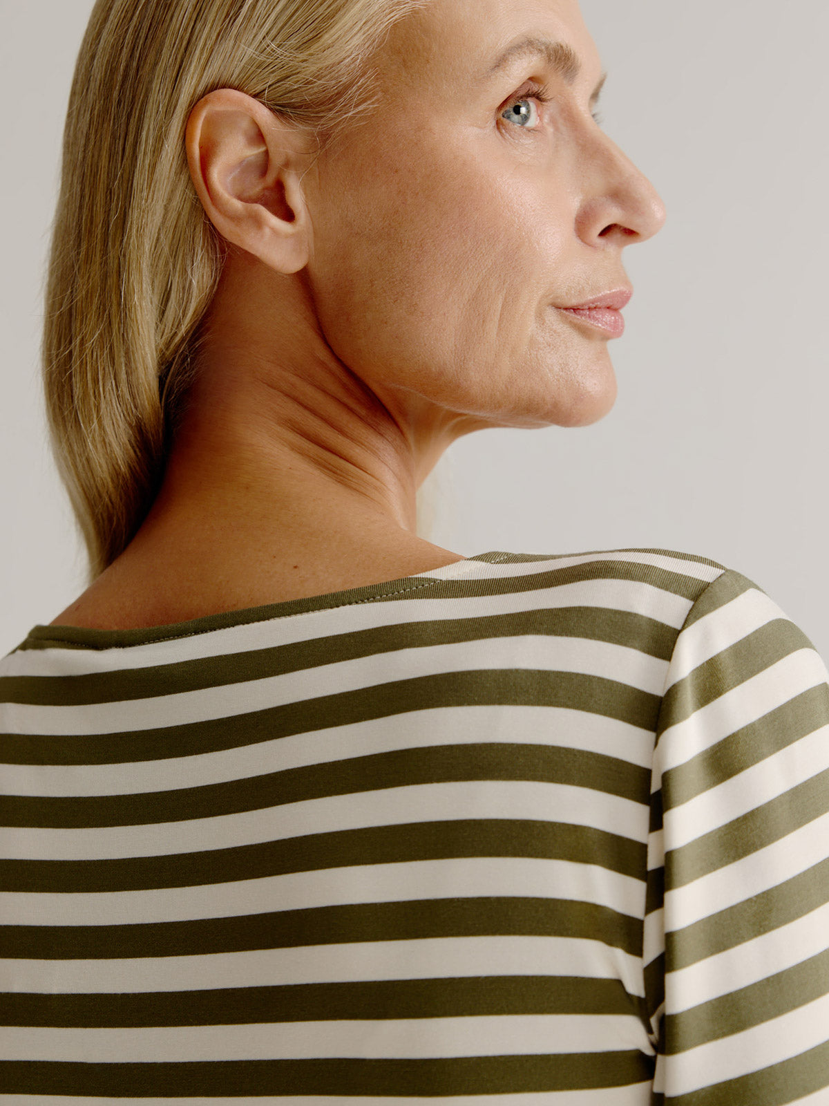 Aline t-shirt stripe | Moss Green