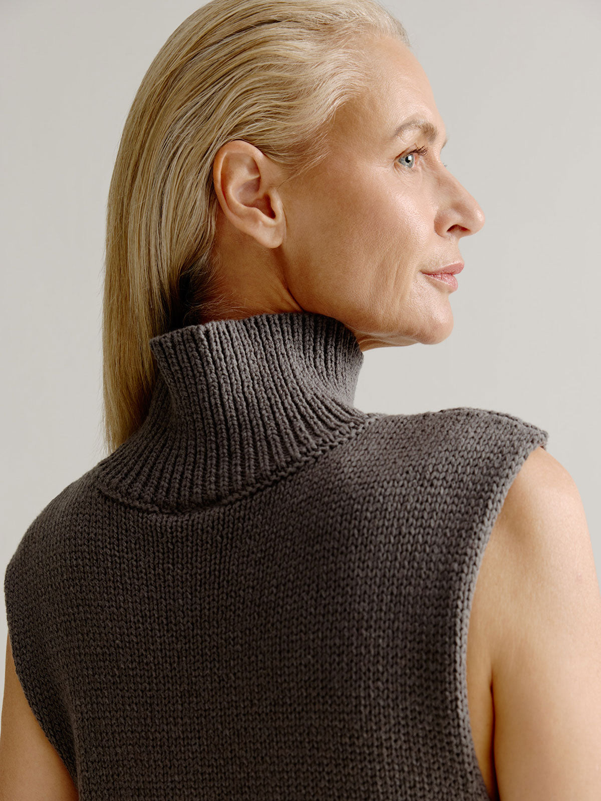 Lizzie spencer | Anthracite